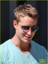 Filename=justin-hartley-porsche-joyride-02.jpg
Filesize=176KiB
Dimensions=931x1222
Date added=Aug 07, 2012 justin-hartley-porsche-joyride-02.jpg